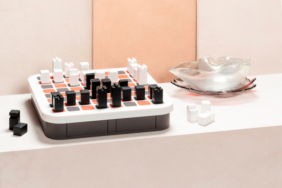 Giobagnara Delos Corian® Chess Set | 2Jour Concierge, #1 luxury high-end gift & lifestyle shop