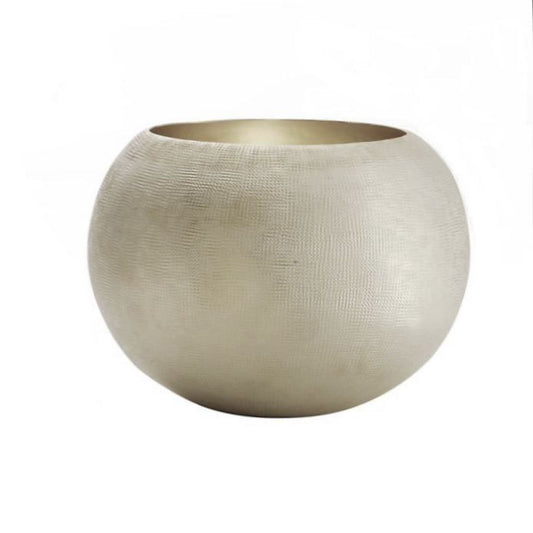 Cocco Bowl / Cachepot by Zanetto | Features a matte varnished texture, crafted from silver-plated material. | Home Decor and Planters | 2Jour Concierge, your luxury lifestyle shop